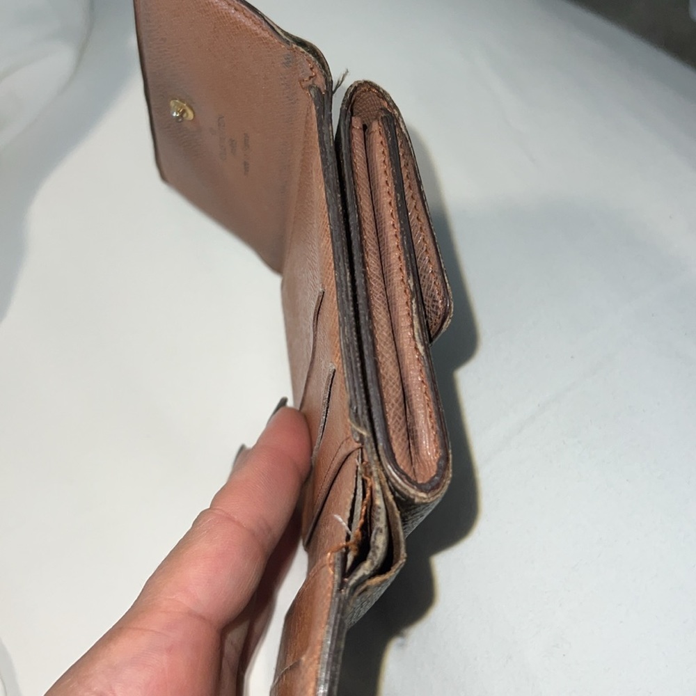 Small Lv Wallet - image 6